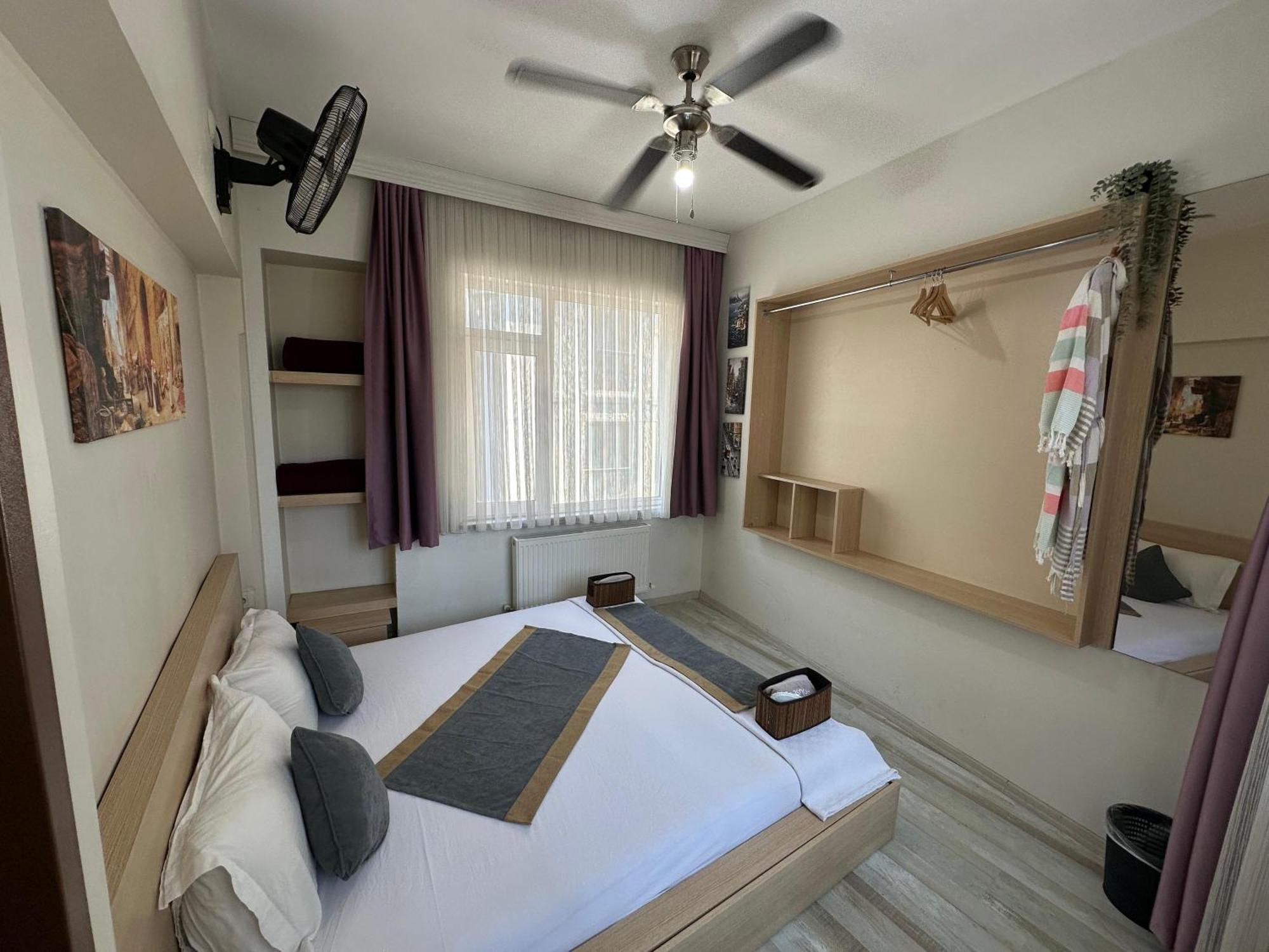 Social House Hotel *